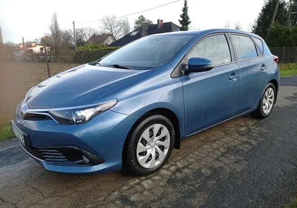 toyota auris witkowo Toyota Auris cena 59900 przebieg: 99000, rok produkcji 2017 z Witkowo